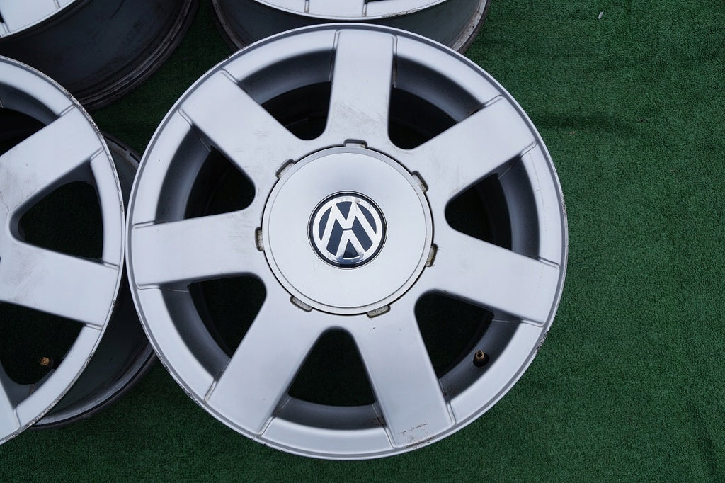 4x Alufelge 15 Zoll 7.0" 5x112 45ET VW Passat Golf V Rim Wheel FEL5637516577pz