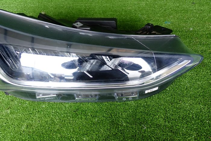 Frontscheinwerfer Ford Focus NX7B-13E014-CD Rechts Scheinwerfer Headlight SCH7438653640ut