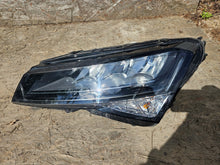 Laden Sie das Bild in den Galerie-Viewer, Frontscheinwerfer Skoda Superb III 3V1941015C Full LED Links Headlight