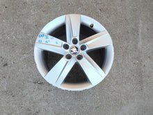 Load image into Gallery viewer, 1x Alufelge 16 Zoll 7.0" 5x100 46ET Glanz Silber 6V0601025 Skoda Fabia Iii FEL5400548680fc