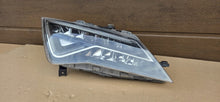 Laden Sie das Bild in den Galerie-Viewer, Frontscheinwerfer Seat Leon 5F1941008J Rechts Scheinwerfer Headlight SCH5119252449og