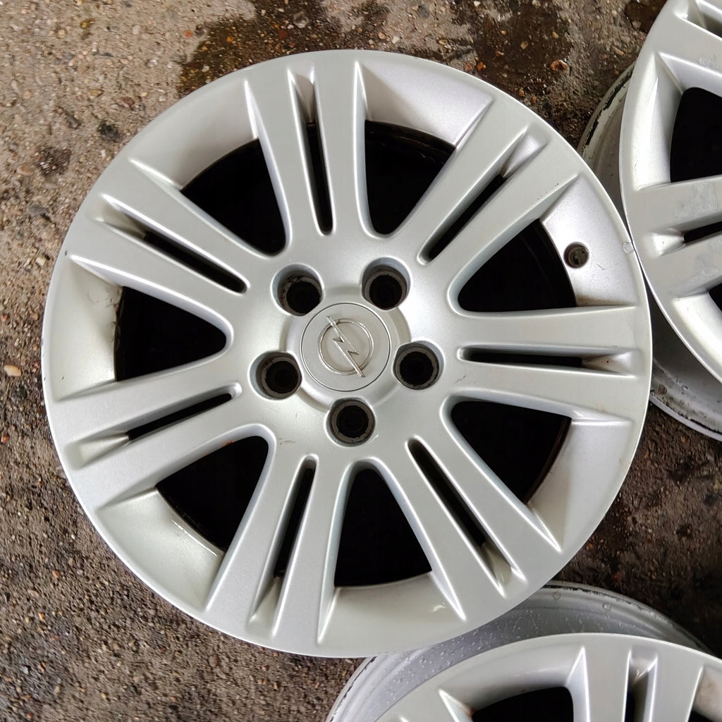 4x Alufelge 16 Zoll 6.5" 5x110 39ET Glanz Silber Opel Rim Wheel FEL1507553961ay
