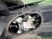 Load image into Gallery viewer, Frontscheinwerfer VW Passat 3C0941753G 3C0941752G Xenon Ein Satz Headlight SCH9088881120yp