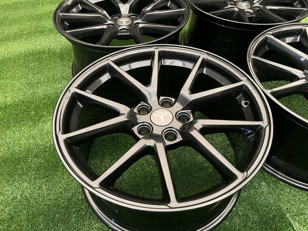 4x Alufelge 18 Zoll 8.5" 5x114.3 40ET Glanz Graphit 1044261-00-H Tesla Model 3 FEL8541215104xh