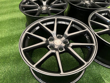 Laden Sie das Bild in den Galerie-Viewer, 4x Alufelge 18 Zoll 8.5" 5x114.3 40ET Glanz Graphit 1044261-00-H Tesla Model 3 FEL8541215104xh