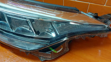 Laden Sie das Bild in den Galerie-Viewer, Frontscheinwerfer Toyota Chr C-Hr 81110-F4180 LED Rechts Scheinwerfer Headlight SCH9902378111bn