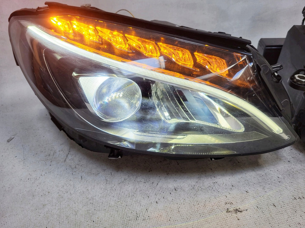 Frontscheinwerfer Mercedes-Benz W205 A2059062504 A2059062604 LED Ein Satz SCH7233437688eh