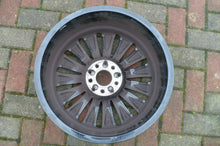 Laden Sie das Bild in den Galerie-Viewer, 1x Alufelge 18 Zoll 8.0" 5x112 43ET Glanz Silber A2134011500 Mercedes-Benz W213 FEL7477418923ml