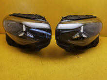 Laden Sie das Bild in den Galerie-Viewer, Frontscheinwerfer Mercedes-Benz Cla A1749062602 A1749062502 LED Ein Satz SCH9676986164ev