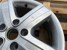 Laden Sie das Bild in den Galerie-Viewer, 1x Alufelge 17 Zoll 5x112 7H0601025H VW Multivan Rim Wheel FEL6123557247vr