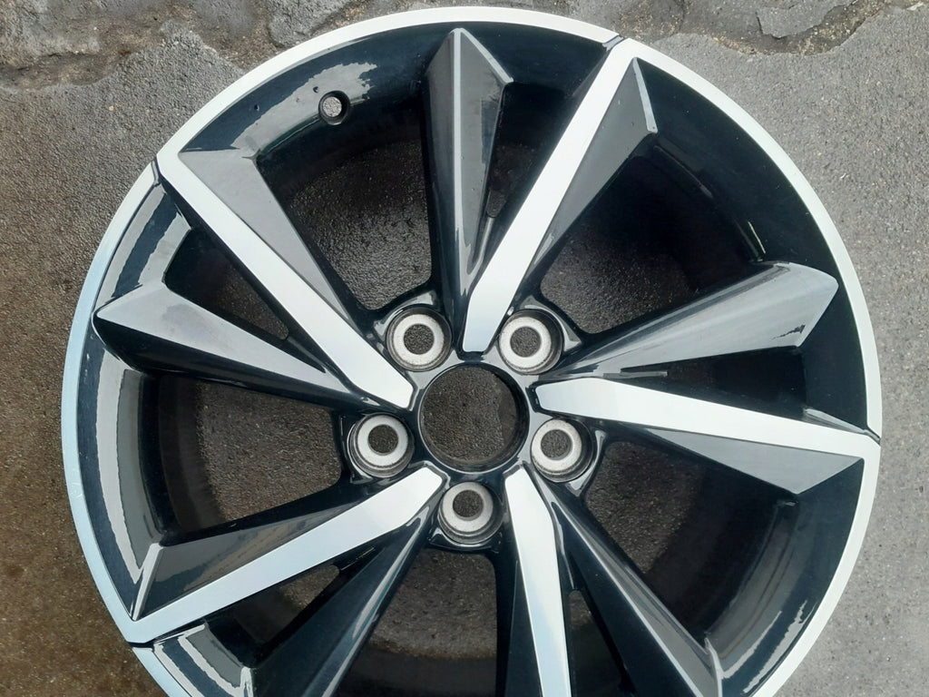 1x Alufelge 17 Zoll 7.0" 5x114.3 50ET Glanz Schwarz PW457-02001 Toyota Auris FEL8529905221ze