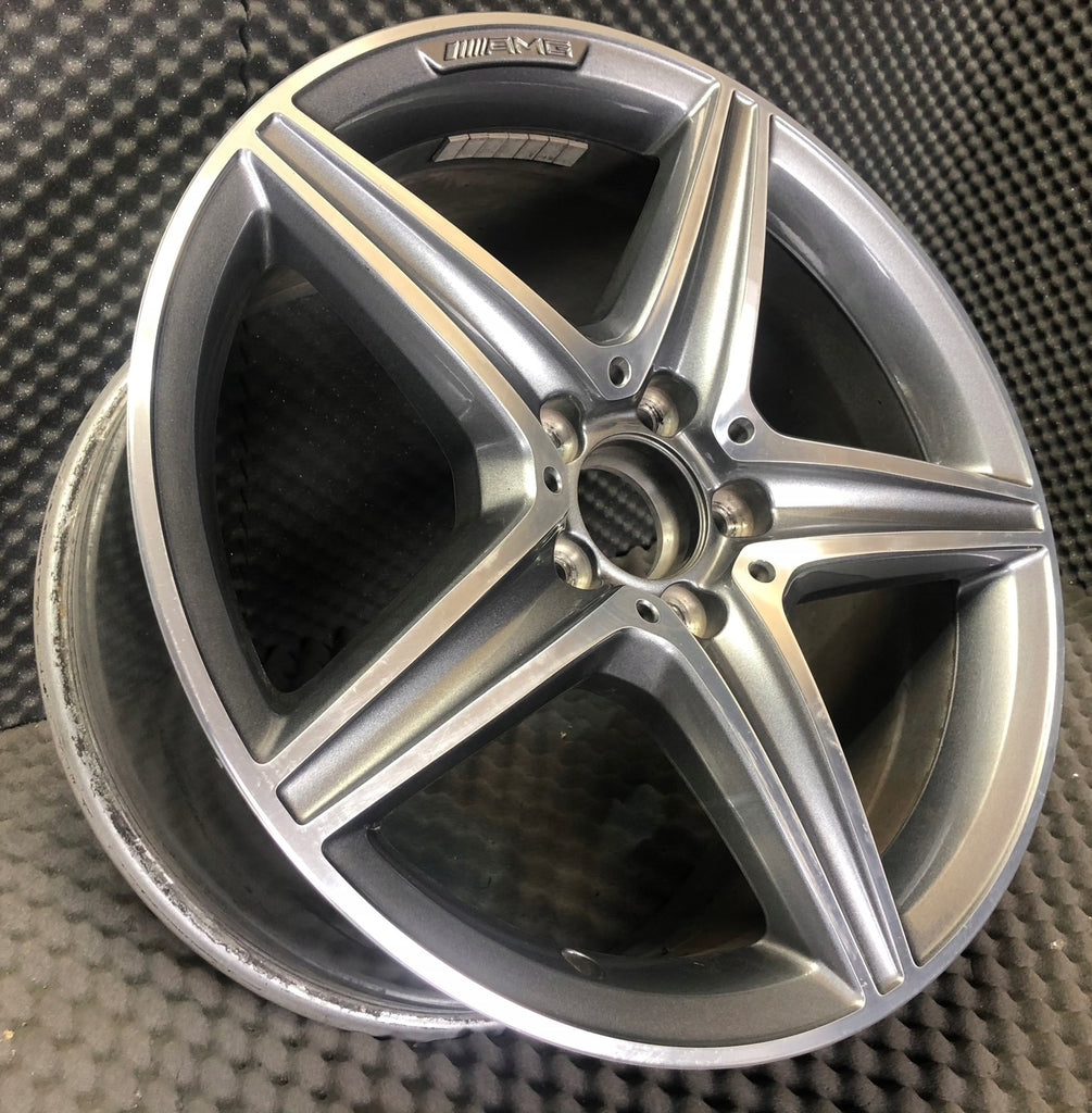 1x Alufelge 18 Zoll 9.0" 5x112 49ET Glanz Silber A2134011900 Mercedes-Benz Amg
