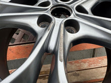 Load image into Gallery viewer, 1x Alufelge 17 Zoll 7.0" 5x108 50ET Glanz Graphit JX-F1A Ford Focus Rim Wheel FEL5371973178bd