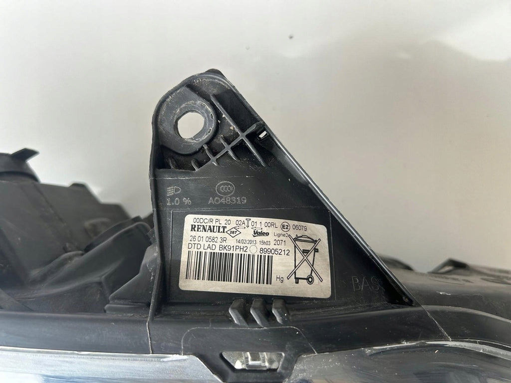Frontscheinwerfer Renault Laguna III 260105823R 260601102R Ein Satz Headlight SCH2290260856wq