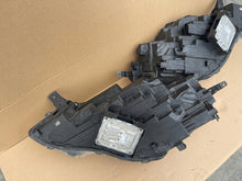 Laden Sie das Bild in den Galerie-Viewer, Frontscheinwerfer Ford Kuga LV4B-13E016-AP Ein Satz Scheinwerfer Headlight SCH5395558589an