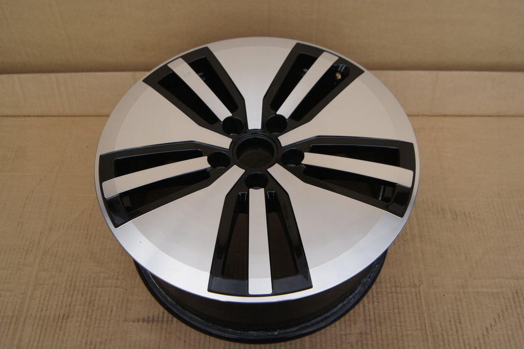 1x Alufelge 17 Zoll 7.0" 5x112 40ET 3G0601025AM VW Passat B8 Rim Wheel