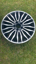 Laden Sie das Bild in den Galerie-Viewer, 1x Alufelge 18 Zoll 8.5&quot; 5x112 48ET Glanz Silber A2124010100 Mercedes-Benz W212
