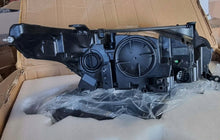 Laden Sie das Bild in den Galerie-Viewer, Frontscheinwerfer Land Rover Range I Sport L494 JK62-13W030-MG- LED Rechts SCH9822578288me