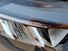 Laden Sie das Bild in den Galerie-Viewer, Frontscheinwerfer Iveco Daily IV 5802711799 LED Rechts Scheinwerfer Headlight SCH8213085163wk