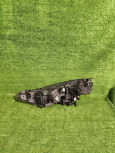 Load image into Gallery viewer, Frontscheinwerfer Honda Cr-V III CSC29000 Rechts Scheinwerfer Headlight SCH1648467382nb