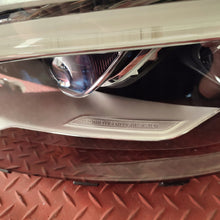 Laden Sie das Bild in den Galerie-Viewer, Frontscheinwerfer Mercedes-Benz Gle W166 A1668209561 LED Links Headlight