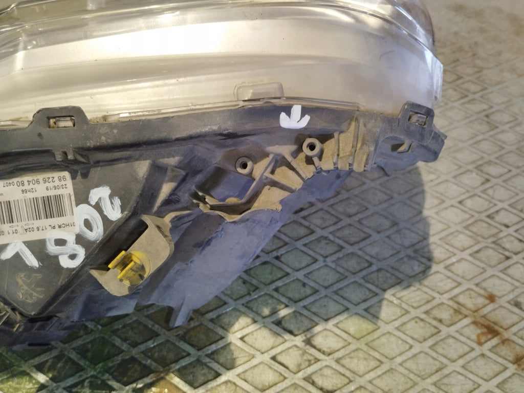Frontscheinwerfer Peugeot 208 9822690480 Links Scheinwerfer Headlight SCH8396528911sa