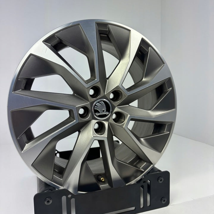 1x Alufelge 16 Zoll 7.0" 5x100 46ET Glanz Graphit 6V0601025 Mg Fabia I Rim Wheel FEL9348827453kx