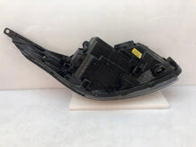 Laden Sie das Bild in den Galerie-Viewer, Frontscheinwerfer Kia Ceed 92101-A2220 Ein Stück (Rechts oder Links) Headlight