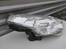 Laden Sie das Bild in den Galerie-Viewer, Frontscheinwerfer Citroën C-Crosser Ein Satz Scheinwerfer Headlight SCH5257787738ze