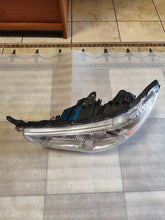 Laden Sie das Bild in den Galerie-Viewer, Frontscheinwerfer Mitsubishi Asx P9135L Links Scheinwerfer Headlight