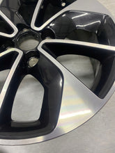 Laden Sie das Bild in den Galerie-Viewer, 1x Alufelge 16 Zoll 6.5&quot; 4x100 403009007R Renault Clio IV Captur Rim Wheel