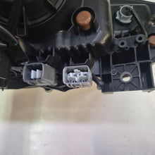 Laden Sie das Bild in den Galerie-Viewer, Frontscheinwerfer Mitsubishi Asx Links Scheinwerfer Headlight