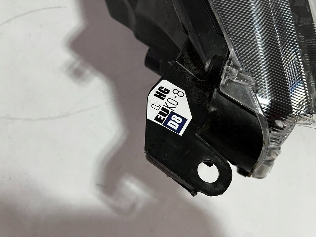 Frontscheinwerfer Toyota Yaris EUK0-8 Full LED Links Scheinwerfer Headlight SCH3340856785oi