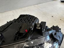 Laden Sie das Bild in den Galerie-Viewer, Frontscheinwerfer BMW 5 F11 F10 A8731713211 Rechts Scheinwerfer Headlight SCH3195866441cz