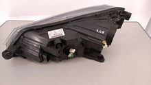 Laden Sie das Bild in den Galerie-Viewer, Frontscheinwerfer Skoda 3V1941016B Rechts Scheinwerfer Headlight SCH7661266148pk