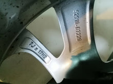Load image into Gallery viewer, 1x Alufelge 17 Zoll 7.0" 5x114.3 51ET 52910D7220 Hyundai I Rim Wheel FEL8063915539cv