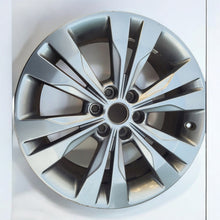 Laden Sie das Bild in den Galerie-Viewer, 1x Alufelge 18 Zoll 7.5&quot; 5x112 52ET 4M0616000 Mercedes-Benz Rim Wheel