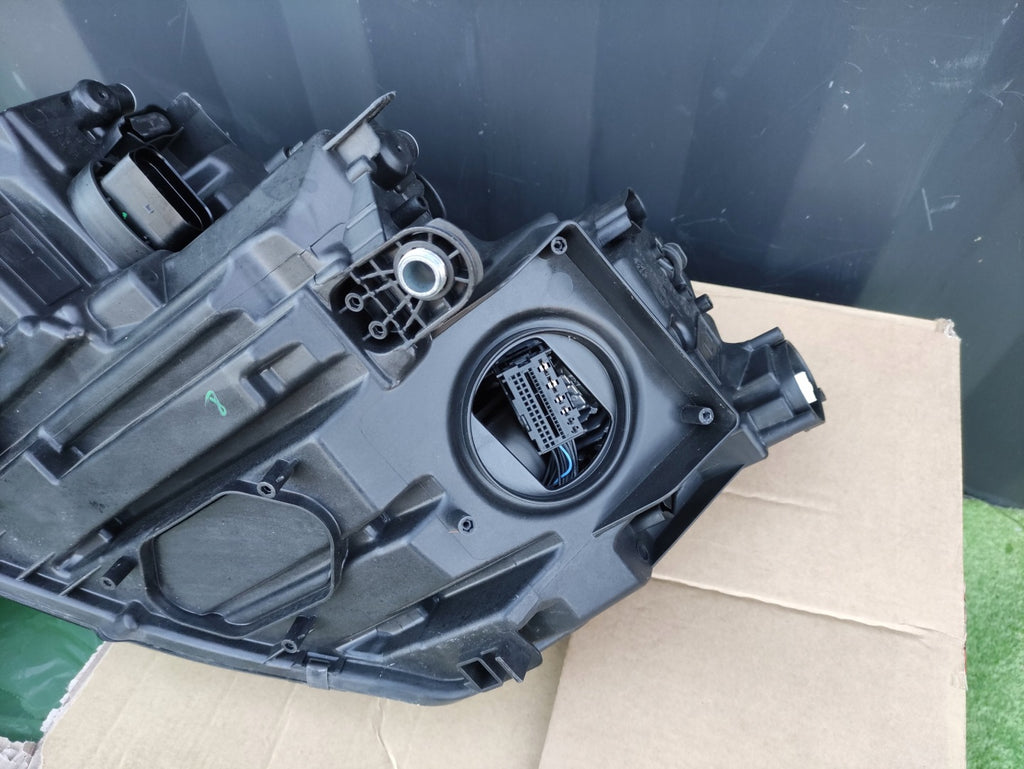 Frontscheinwerfer Skoda Octavia IV 5E4941016B LED Rechts Scheinwerfer Headlight SCH9084943523mu