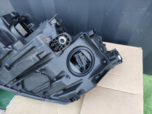 Laden Sie das Bild in den Galerie-Viewer, Frontscheinwerfer Skoda Octavia IV 5E4941016B LED Rechts Scheinwerfer Headlight SCH9084943523mu