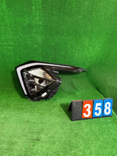 Load image into Gallery viewer, Frontscheinwerfer Kia Sportage V R292112010 Links Scheinwerfer Headlight SCH4023897478dr