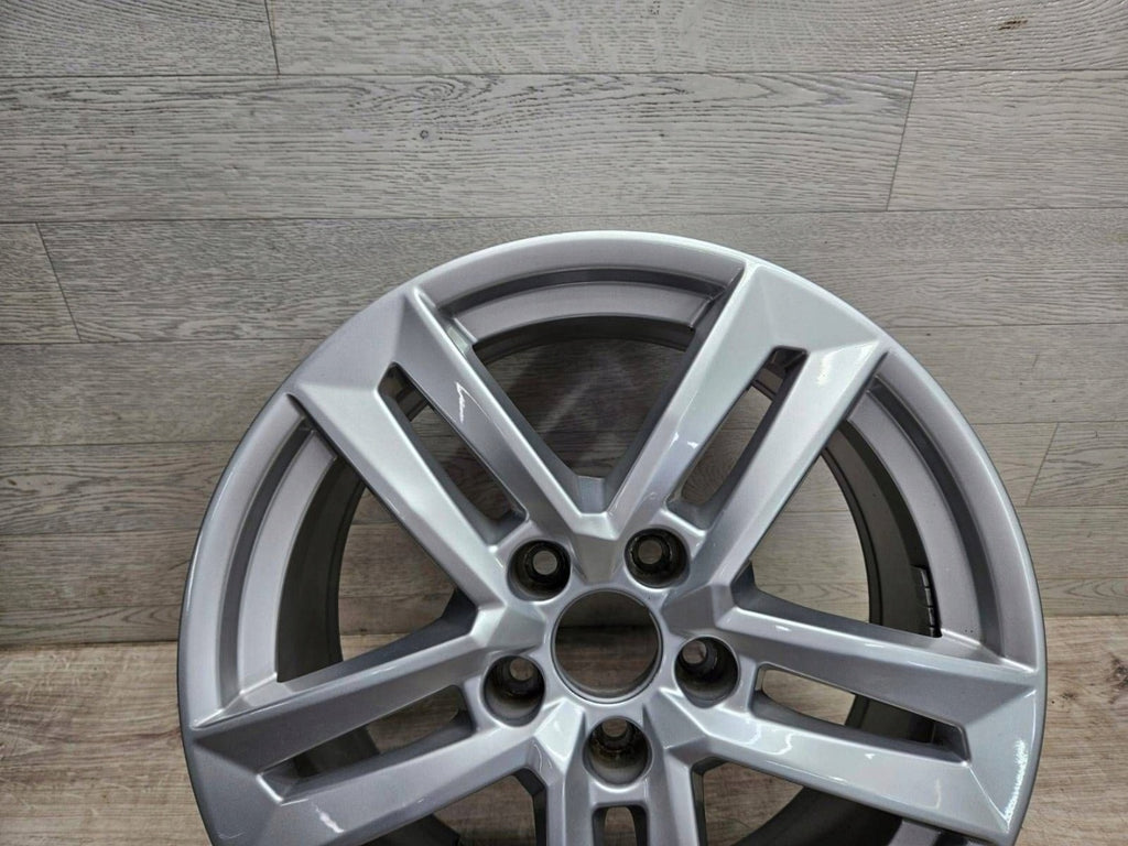 1x Alufelge 17 Zoll 7.0" 5x112 42ET Glanz Silber 8W0601025P Audi A4 B9 Rim Wheel FEL9227818802zr