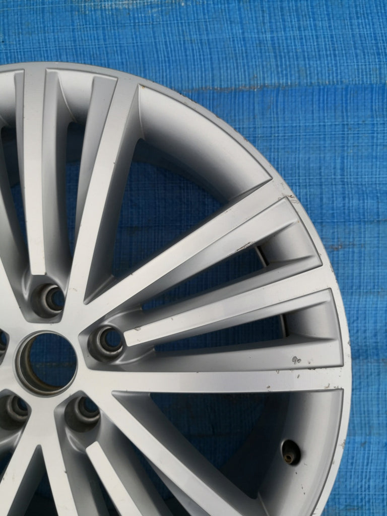 1x Alufelge 19 Zoll 8.0" 5x112 44ET Glanz Graphit 8W0601025H Mg Superb Iii FEL2911309660kd