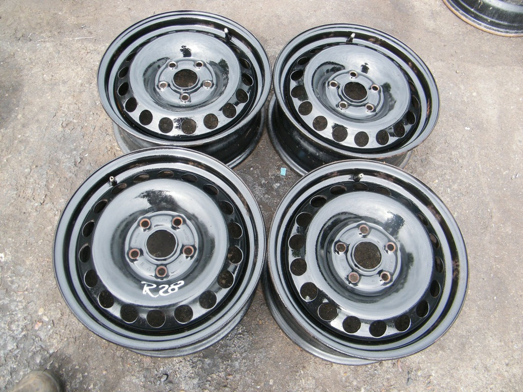 4x Alufelge 15 Zoll 6.0" 5x112 47ET Schwarz VW Caddy V Golf III Jetta VI Touran FEL5327104153tl