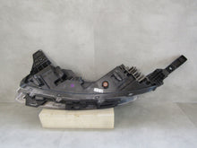 Load image into Gallery viewer, Frontscheinwerfer Hyundai Bayon 92208Q0500 LED Rechts Scheinwerfer Headlight