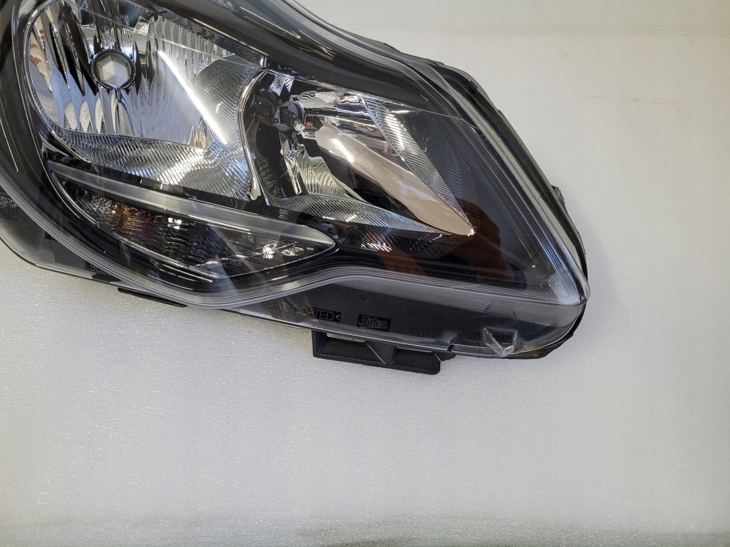 Frontscheinwerfer Opel Corsa D 13446802 Rechts Scheinwerfer Headlight SCH3251140805bg