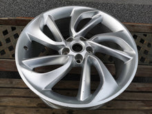 Load image into Gallery viewer, 1x Alufelge 19 Zoll 8.0" 5x115 36ET Glanz Silber 13376067 Opel Cascada Rim Wheel FEL2460337148eq