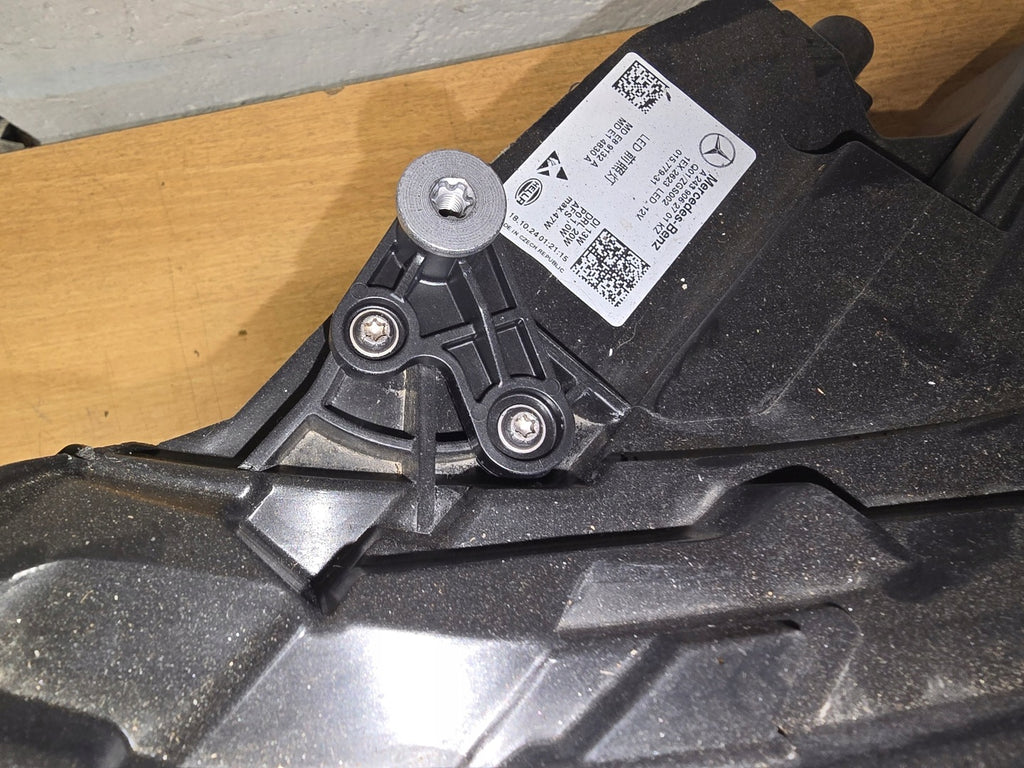 Frontscheinwerfer Mercedes-Benz Eqa Eqb A2439062701 LED Links Headlight SCH8183411614ma