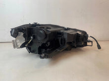 Laden Sie das Bild in den Galerie-Viewer, Frontscheinwerfer Skoda Superb I 3P1941015 Links Scheinwerfer Headlight SCH2485236508gp