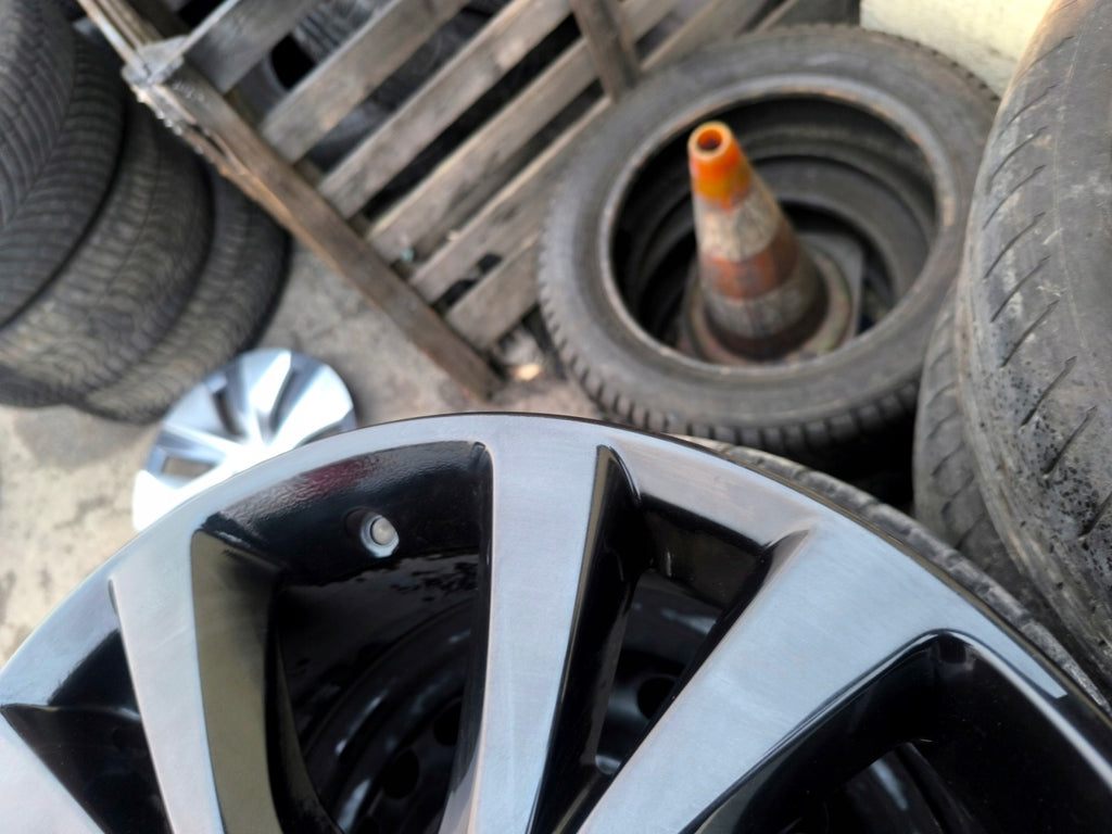 1x Alufelge 18 Zoll 7.0" 5x114.3 45ET Glanz Schwarz 9965787080 Mazda 3 Rim Wheel FEL6316659416ej