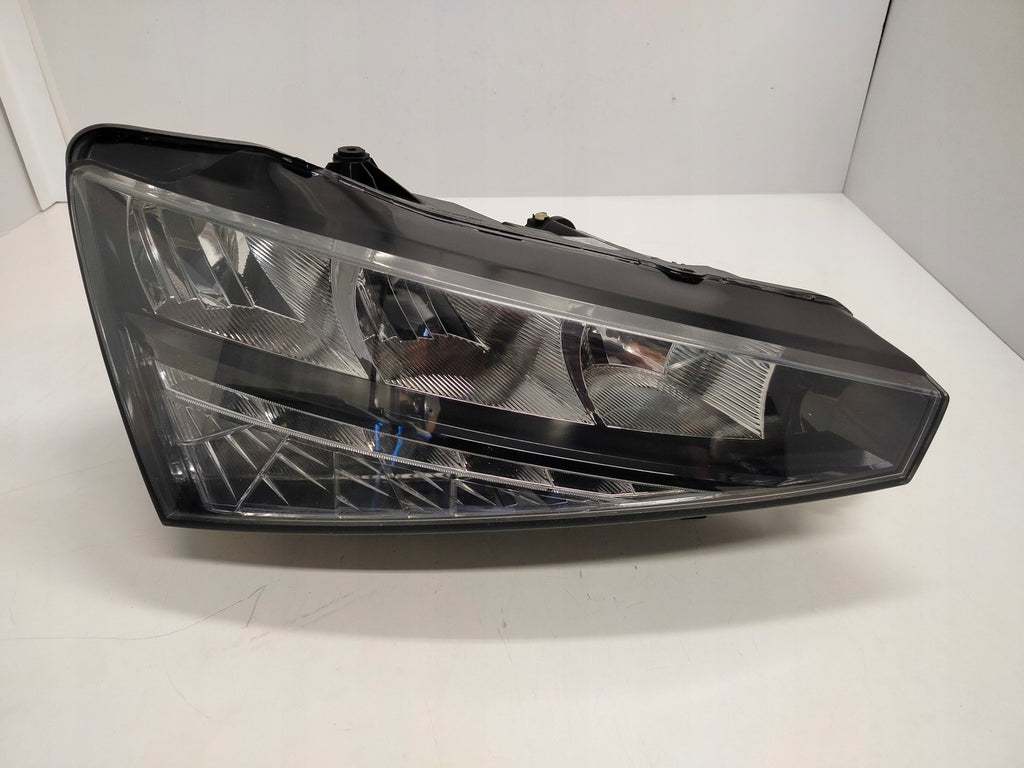 Frontscheinwerfer Skoda Scala 657941016 LED Rechts Scheinwerfer Headlight SCH5511313612tt